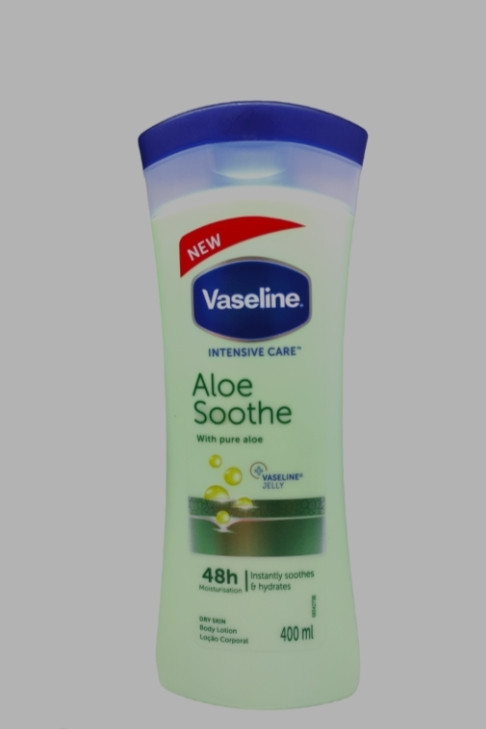 لوسیون بدن وازلین مدل Aloe Soothe حجم 400 میلی لیتر